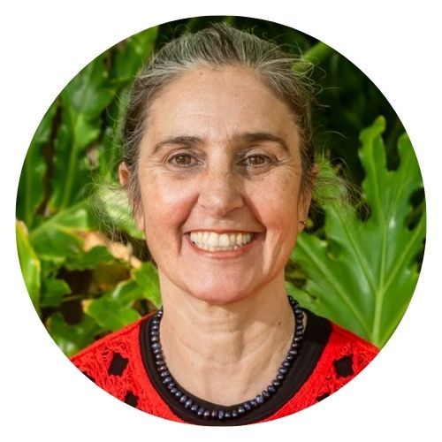 Clo Mudrik, psicoterapeuta e terapeuta somática na Austrália